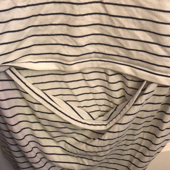 white striped quarter sleeve tee - Picture 3 of 3